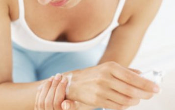 Get Long-Lasting Knee Joint Pain Relief With The Best Salmon Collagen Supplements
